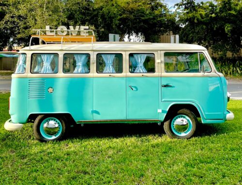 BAY WINDOW VW BUS T2